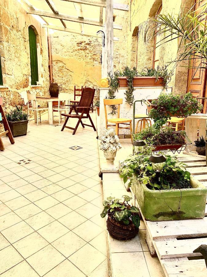 Il Vecchio Cortile Apartment Агридженто Екстериор снимка